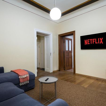 Super Zentral Super Schoener Altbau In Moabit Rostockerstrasse Im Herzen Von Berlin Fuer Bis Zu 6 Personen エクステリア 写真