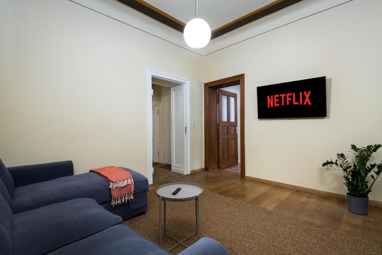 Super Zentral Super Schoener Altbau In Moabit Rostockerstrasse Im Herzen Von Berlin Fuer Bis Zu 6 Personen エクステリア 写真