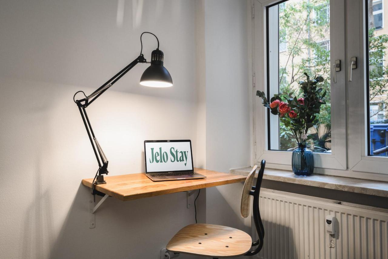 Super Zentral Super Schoener Altbau In Moabit Rostockerstrasse Im Herzen Von Berlin Fuer Bis Zu 6 Personen エクステリア 写真