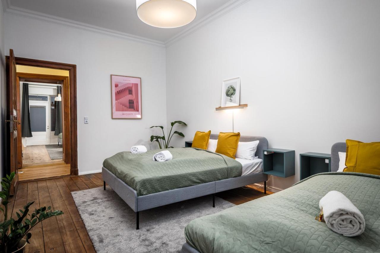 Super Zentral Super Schoener Altbau In Moabit Rostockerstrasse Im Herzen Von Berlin Fuer Bis Zu 6 Personen エクステリア 写真